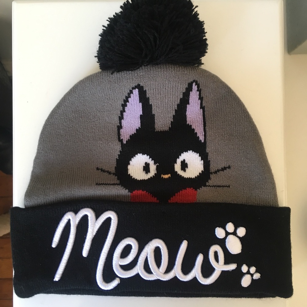 HOT TOPIC beanie - KIKI’s delivery